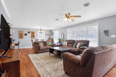 111 Line Dr, Gainesville, TX 76240 - photo 6