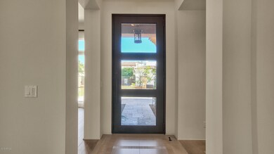 007_FOYER
