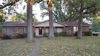 310 Huffman St, Bentonville, AR 72712 - photo 2