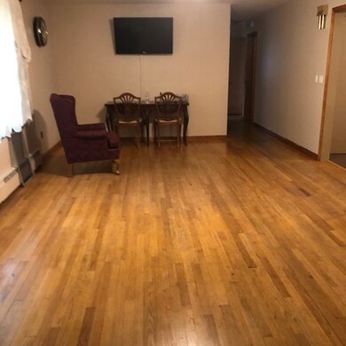 note hardwood floors and freshly painted
