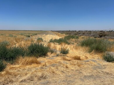 0 Ave 56 unit 2 633825, Alpaugh, CA 93201 - photo 2