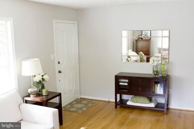 404 Marshall Rd SW, Vienna, VA 22180 - photo 6