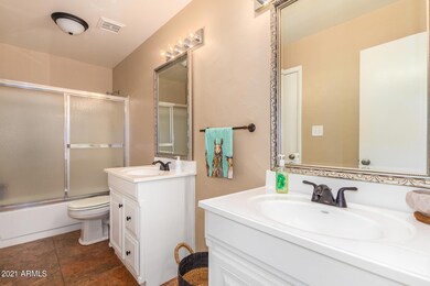 3708 W Harrison St, Chandler, AZ 85226 - photo 5