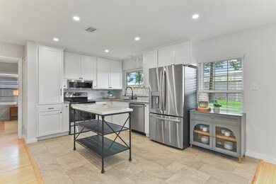 1719 Ansbury Dr, Houston, TX 77018 - photo 7