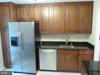 14902 Belle Ami Dr, Laurel, MD 20707 - photo 6