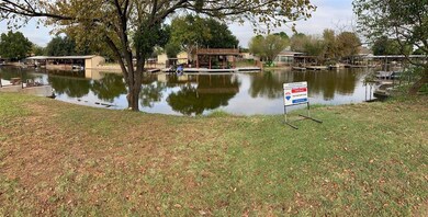 4609 Rendezvous Ct, Granbury, TX 76049 - photo 2