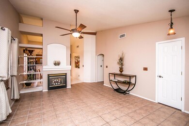 Hampton Ave #4-6