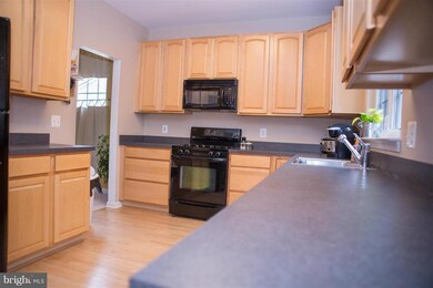 11102 Saturn Ct, Fredericksburg, VA 22407 - photo 6