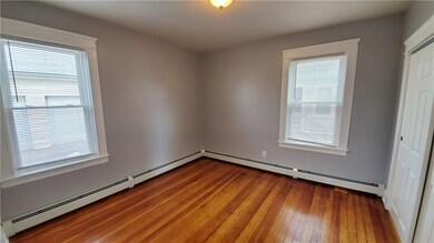 827 Main St unit 1R, Pawtucket, RI 02860 - photo 4