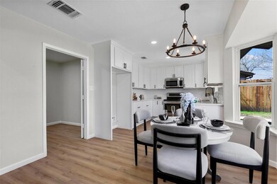 8425 Randy Dr, North Richland Hills, TX 76182 - photo 7