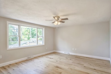 2 Garrison St, Billerica, MA 01821 - photo 5