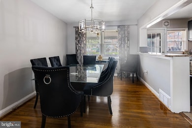 1526 Gleneagle Rd, Baltimore, MD 21239 - photo 4