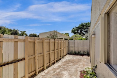 8638 Bridle Path Ct unit 203, Davie, FL 33328 - photo 2
