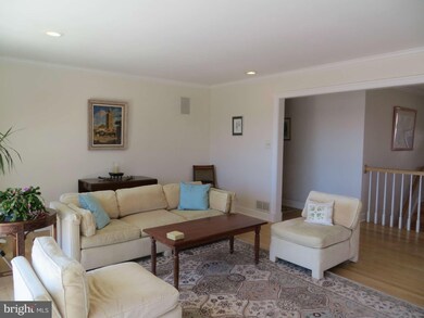 7309 Park Terrace Dr, Alexandria, VA 22307 - photo 4