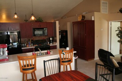 Kitchen breakfast bar
