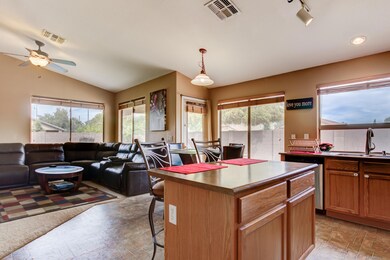 4912 E Cherry Hills Dr-10