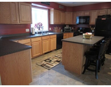 591 Rollstone Rd, Fitchburg, MA 01420 - photo 3