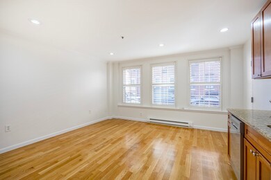 20 Thacher St unit 1, Boston, MA 02113 - photo 5
