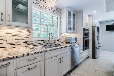 165 Barbados Ave, Tampa, Fl 33606 - Kitchen view