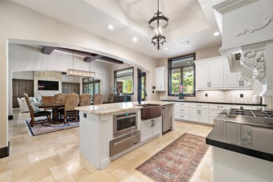 Another view of the open plan!