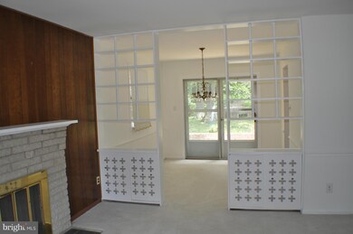 9004 Pinehurst Dr, Fort Washington, MD 20744 - photo 3