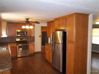 91 Regent Rd, Brockton, MA 02302 - photo 4