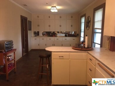 2962 Hobby Creek Rd, Burlington, TX 76519 - photo 6