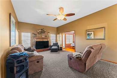 636 SW Lakeview Dr, Grain Valley, MO 64029 - photo 7