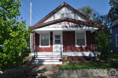 300 SW Orchard St, Topeka, KS 66606 - photo 2