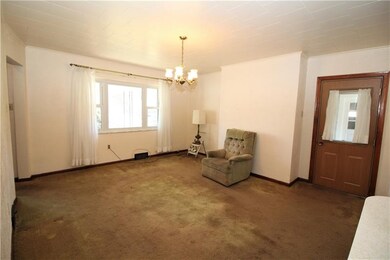 The Breezeway will lead you into the 15x14 open di
