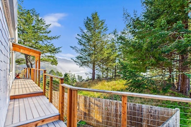 145 Cove View Dr, Whitethorn, CA 95589 - photo 4