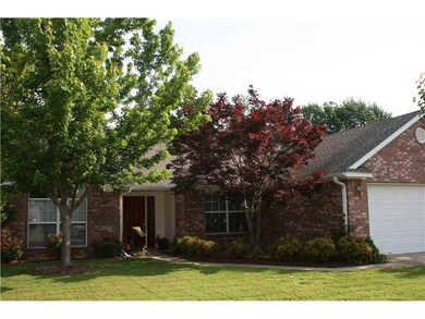 2505 W Sumac St, Rogers, AR 72758 - photo 2