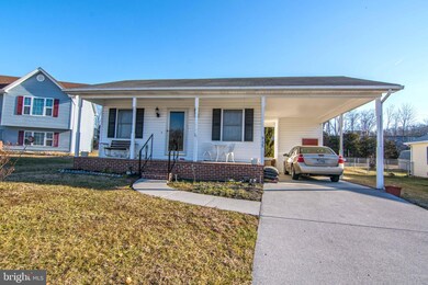 935 Dutchess Cir, Strasburg, VA 22657 - photo 5