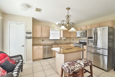 7911 Woodland Oaks Ct, Houston, TX 77040 - photo 5