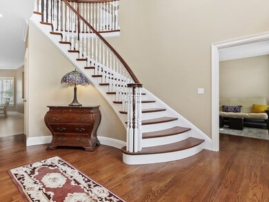 35 Matthew Ln, Waltham, MA 02452 - photo 4