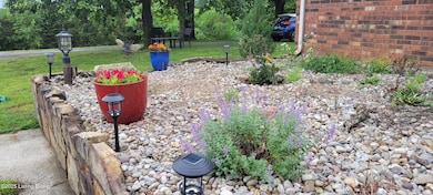 Loretto Rd front landscaping