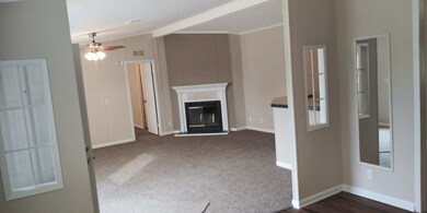 10134 S Country Dr, Alvin, TX 77511 - photo 3