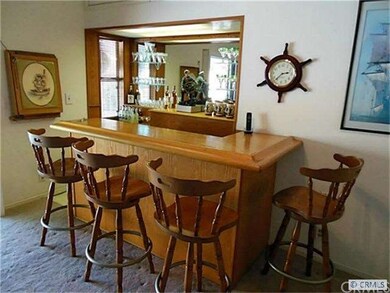 Built-in oak bar