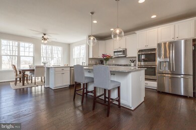 213 Upper Heyford Place, Purcellville, VA 20132 - photo 2