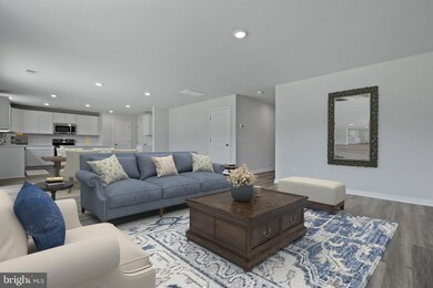 47 Vernon St, Charles Town, WV 25414 - photo 5