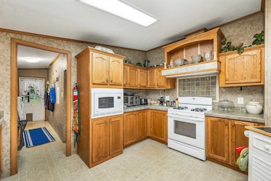 14 Chase Rd, Warren, NH 03279 - photo 5