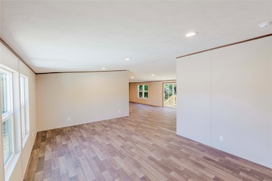 424 Brazos Mountain Dr, Weatherford, TX 76087 - photo 3