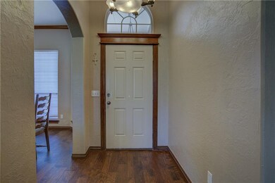 2209 NE 15th St, Moore, OK 73160 - photo 5