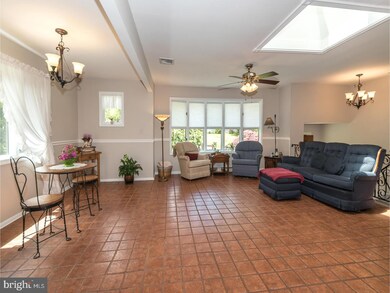 5917 Emmaus Rd, Emmaus, PA 18049 - photo 4