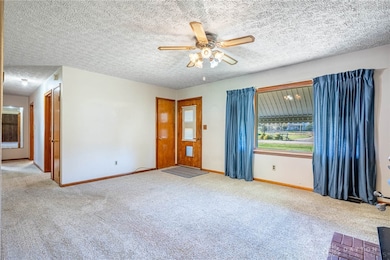 7606 Middletown Germantown Rd unit R, Middletown, OH 45042 - photo 3