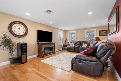 23 Minihans Ln, Quincy, MA 02169 - photo 4