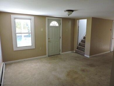 162 Outlet Rd, Dallas, PA 18612 - photo 5
