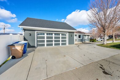2864 Beverly St E, Salt Lake City, UT 84106 - photo 4