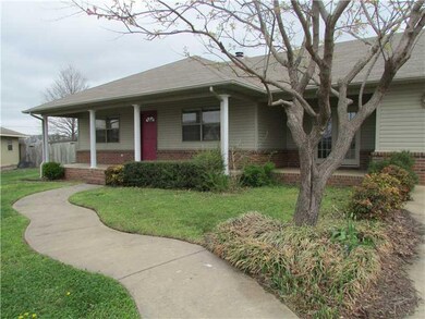 514 Westwood Ave, Prairie Grove, AR 72753 - photo 2