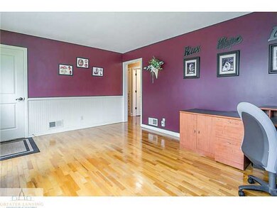808 Fitting Ave, Lansing, MI 48917 - photo 4